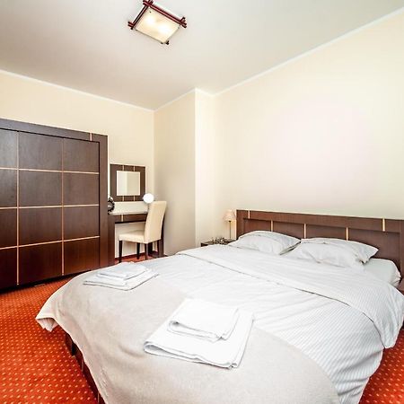 Apartament Wanda W Centrum Kolobrzegu Przy Starowce Exterior foto